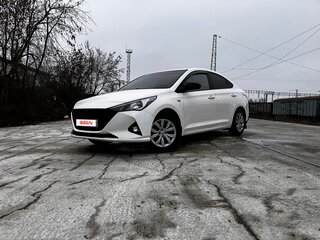 2022 Hyundai Solaris II Рестайлинг, белый, 1710000 рублей, вид 1