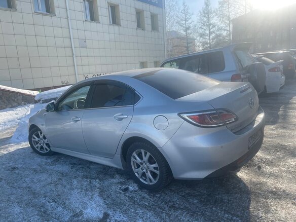 2011 Mazda 6 II (GH) Рестайлинг, серебристый, 900000 рублей - вид 3
