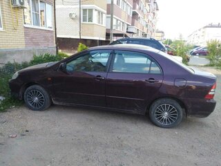2003 Toyota Corolla IX (E120, E130), красный, 500000 рублей, вид 4