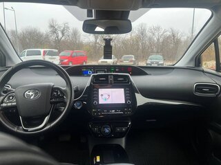 2020 Toyota Prius IV Рестайлинг (XW50), чёрный, 2750000 рублей, вид 5