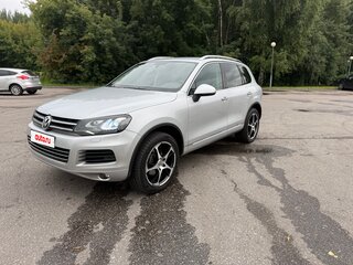 2012 Volkswagen Touareg II, серый, 2100000 рублей, вид 2