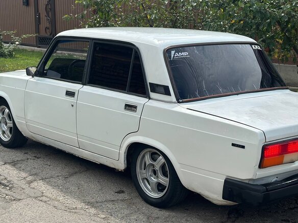 2003 Lada (ВАЗ) 2107, белый, 110000 рублей - вид 6