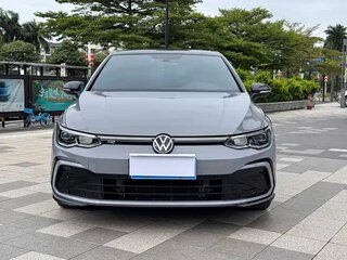 2023 Volkswagen Golf VIII, серый, 2050000 рублей, вид 2