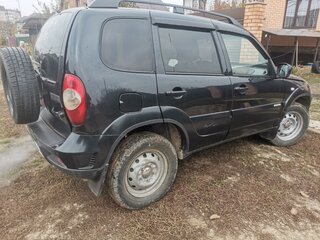 2017 Chevrolet Niva I Рестайлинг, чёрный, 720000 рублей, вид 5