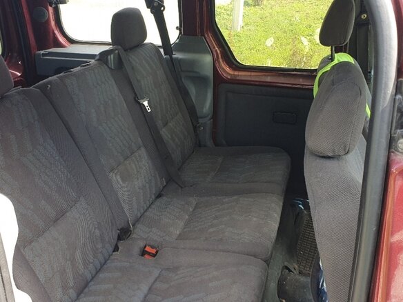 2005 Ford Tourneo Connect I, пурпурный, 280000 рублей - вид 5