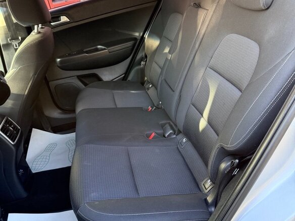 2019 Kia Sportage IV Рестайлинг, серебристый, 2350000 рублей - вид 22