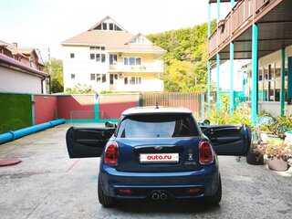 2017 Mini Hatch Cooper S III (F55/F56), синий, 1760000 рублей, вид 2