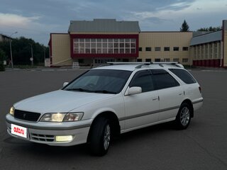 1999 Toyota Mark II Qualis VIII (X100), белый, 695000 рублей, вид 1