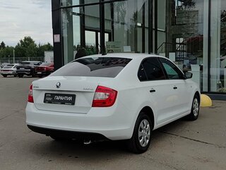 2017 Skoda Rapid I, белый, 920000 рублей, вид 5