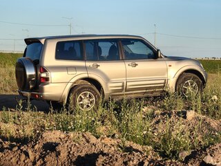 2002 Mitsubishi Pajero III, бежевый, 850000 рублей, вид 3
