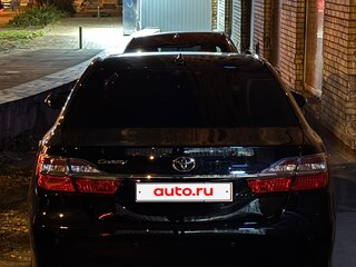 2017 Toyota Camry VII (XV50) Рестайлинг, чёрный, 3350000 рублей, вид 4