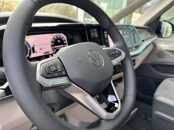 2025 Volkswagen Multivan T7, чёрный, 9100000 рублей - вид 23