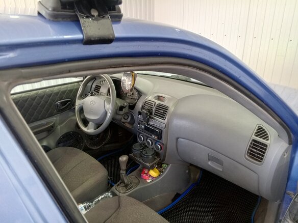 2005 Hyundai Accent ТагАЗ II, фиолетовый, 220000 рублей - вид 4