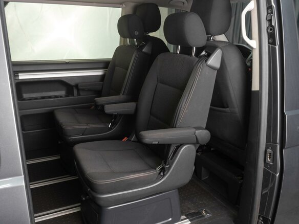2016 Volkswagen Multivan T6, серый, 3269000 рублей - вид 9