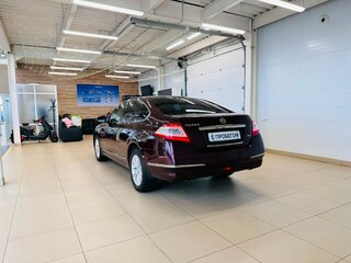 2011 Nissan Teana II (J32) Рестайлинг, красный, 979000 рублей, вид 4