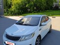 2013 Kia Rio III, белый, 600000 рублей - вид 1