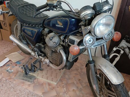 1983 Honda GB 400, синий, 350000 рублей, вид 1