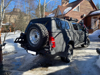 2014 Toyota Hilux Arctic Trucks AT33 VII Рестайлинг, чёрный, 6700000 рублей, вид 5