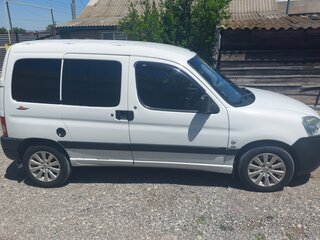 2006 Peugeot Partner I Рестайлинг, белый, 700000 рублей, вид 3