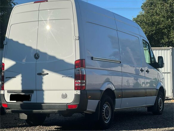 2014 Mercedes-Benz Sprinter, белый, 1900000 рублей - вид 1