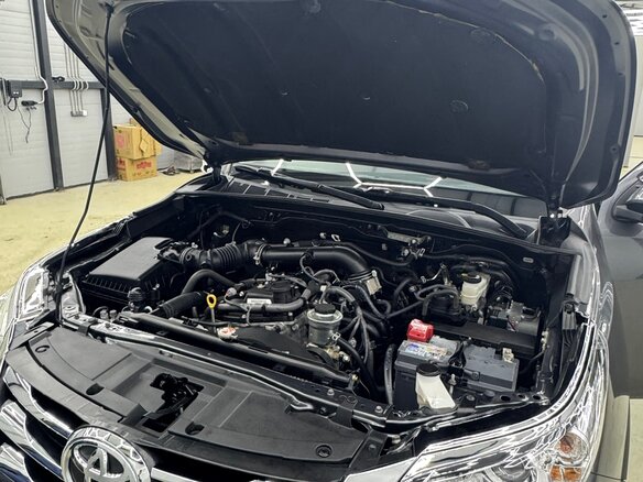 2018 Toyota Fortuner II, серый, 3700000 рублей - вид 10