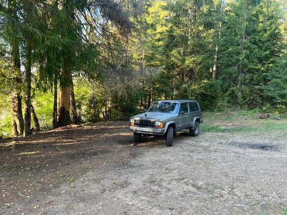 1988 Jeep Cherokee II (XJ), серебристый, 470000 рублей - вид 4