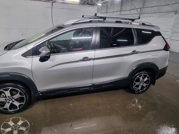 2023 Mitsubishi Xpander Cross I, серый, 2800000 рублей - вид 5