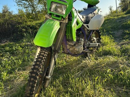 1993 Kawasaki KLX 250, зелёный, 200000 рублей, вид 3