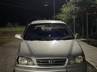 1998 Toyota Ipsum I (M10), серебристый, 400000 рублей, вид 2