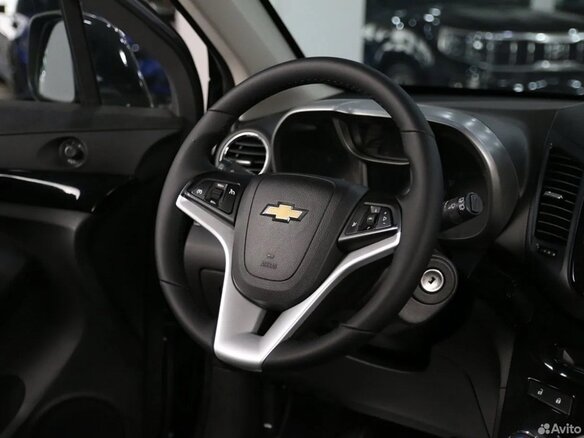 2013 Chevrolet Orlando I, чёрный, 1500000 рублей - вид 8