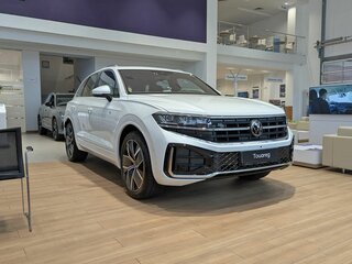 2026 Volkswagen Touareg III Рестайлинг, белый, 12900000 рублей, вид 3