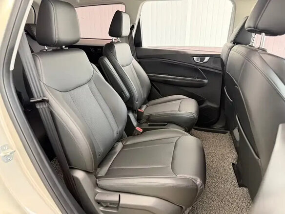 2022 Wuling Jiachen, бежевый, 1282000 рублей - вид 14