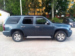2008 Chevrolet Tahoe III, серый, 1550000 рублей, вид 3