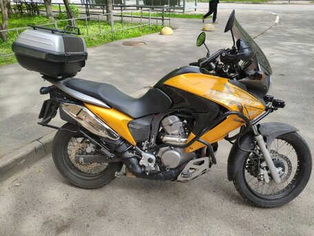 2008 Honda XL700V Transalp, золотистый, 500000 рублей, вид 2