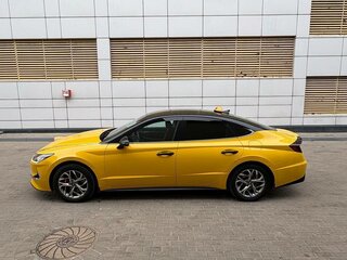 2020 Hyundai Sonata VIII (DN8), чёрный, 1800000 рублей, вид 3