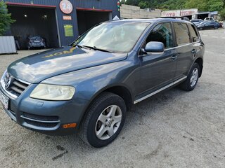 2004 Volkswagen Touareg I, серый, 900000 рублей, вид 1