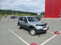 2014 Chevrolet Niva I Рестайлинг, серебристый, 650000 рублей - вид 2