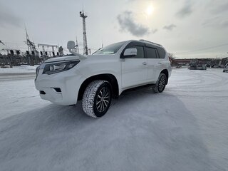 2019 Toyota Land Cruiser Prado 150 Series Рестайлинг 2, белый, 4950000 рублей, вид 5