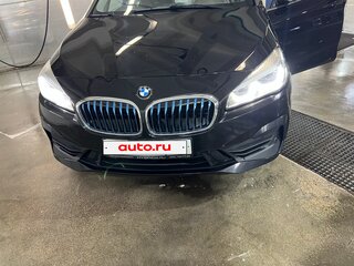 2019 BMW 2 серии Active Tourer 225xe F45 Рестайлинг, чёрный, 2200000 рублей, вид 3