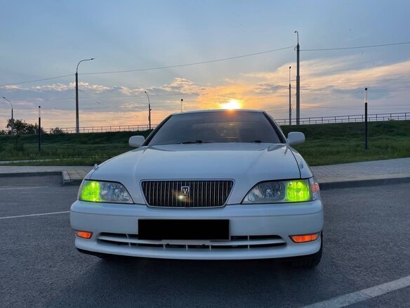 1998 Toyota Cresta V (X100) Рестайлинг, белый, 1000000 рублей