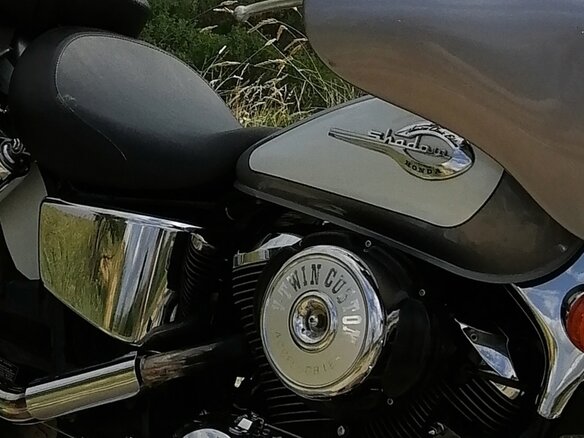 2001 Honda Shadow 750, серебристый, 600000 рублей - вид 1