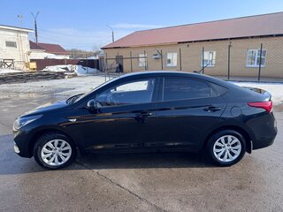 2019 Hyundai Solaris II, чёрный, 1350000 рублей, вид 5