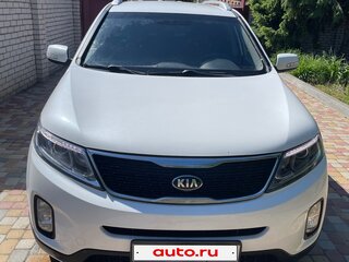2017 Kia Sorento II Рестайлинг, белый, 1990000 рублей, вид 1