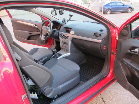2010 Opel Astra GTC H Рестайлинг, красный, 570000 рублей - вид 10