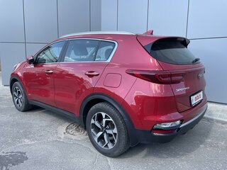 2019 Kia Sportage IV Рестайлинг, красный, 2700000 рублей, вид 5