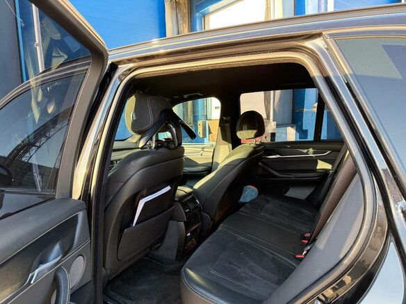 2017 BMW X5 30d III (F15), чёрный, 4000000 рублей - вид 7