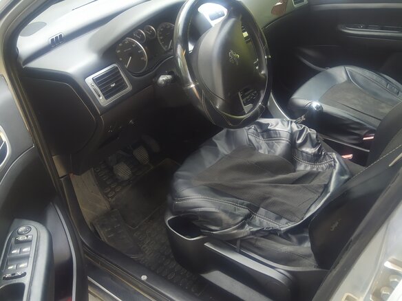 2004 Peugeot 307 I, серебристый, 520000 рублей - вид 1