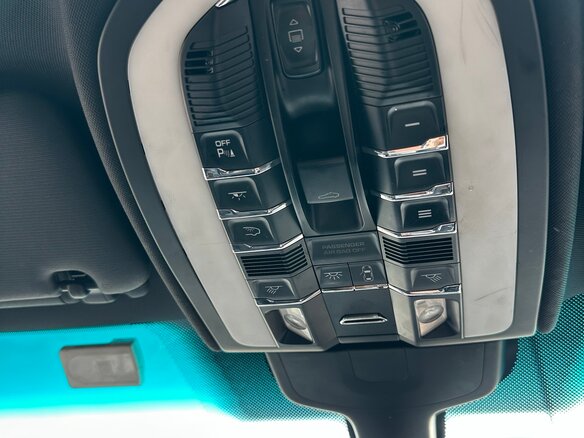 2010 Porsche Cayenne S Hybrid II (958), чёрный, 3000000 рублей - вид 18