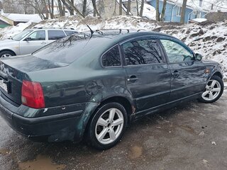 1999 Volkswagen Passat B5, зелёный, 300000 рублей, вид 2