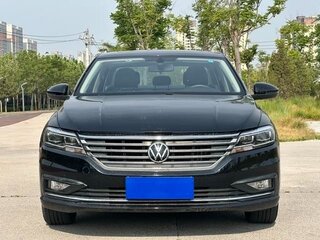 2022 Volkswagen Lavida III, чёрный, 1380000 рублей, вид 2